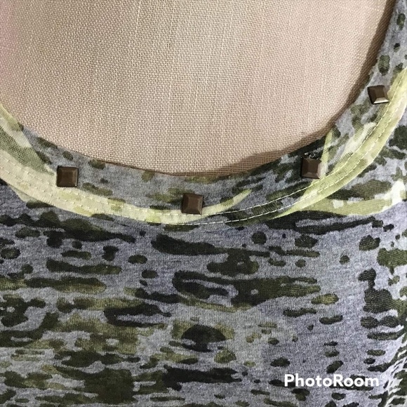 Torrid Camo Top, Sz 1, EUC - Picture 5 of 6